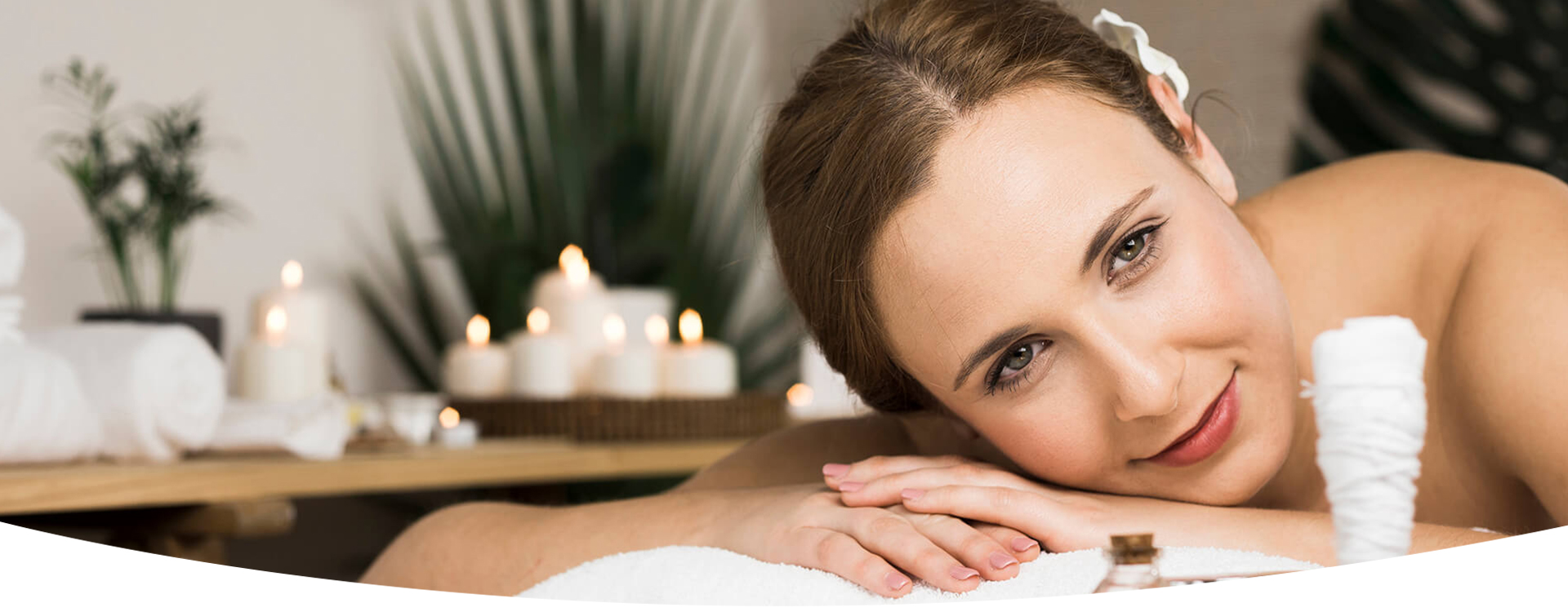 Unleash Your Radiance: Experience our Premier Beauty Services.